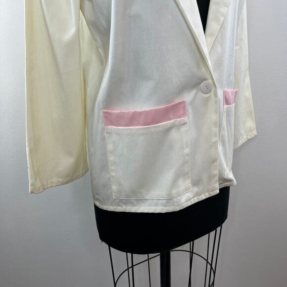 VINTAGE Frederick's of Hollywood Ivory Notched Lapel Cotton One Button Jacket 7 - Picture 5 of 10